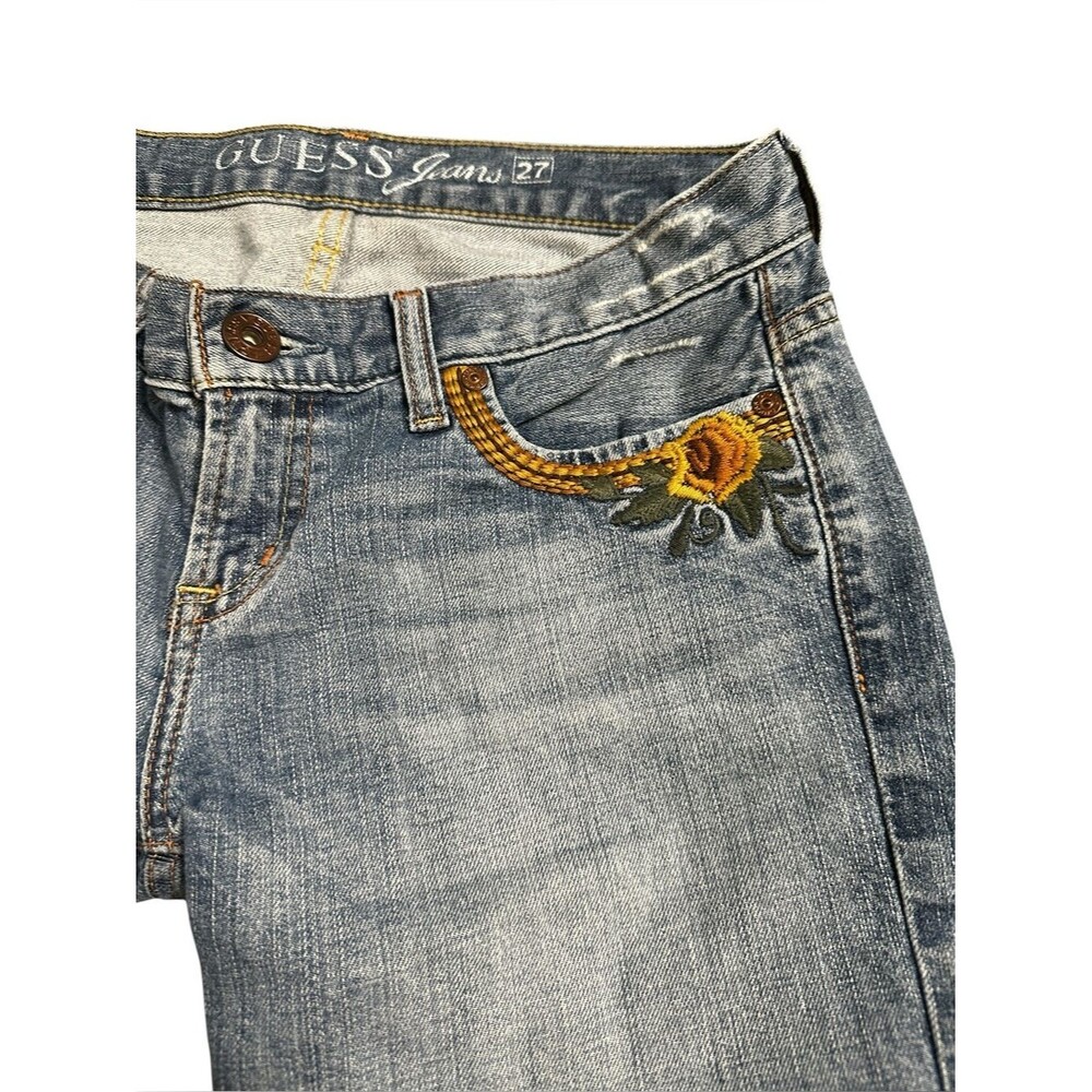 GUESS Y2K Embroidered Denim Shorts Womens 27 Low Rise Floral Distressed - Picture 4 of 10
